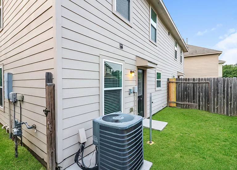 13015 Bella Vida Ln — Photo 5