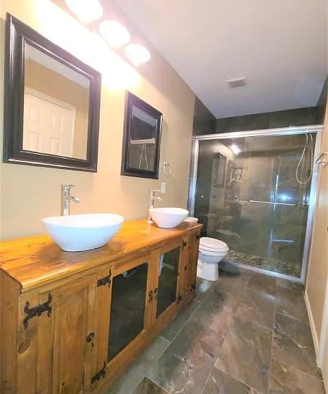 138 S Walden Elms Cir — Photo 9