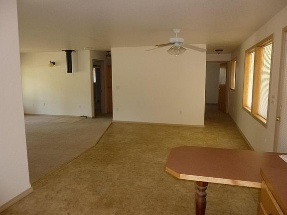 3rd image of 4053 Pine Meadows Dr