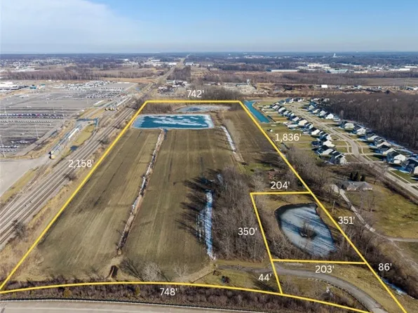 1117 Abbe Rd, Sheffield Lake, OH 44054