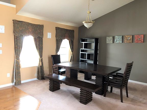 4th image of 4425 Oaks Shadow Dr