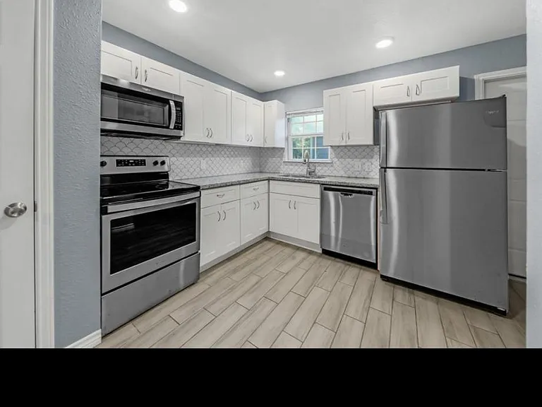 5702 Westover St — Photo 4