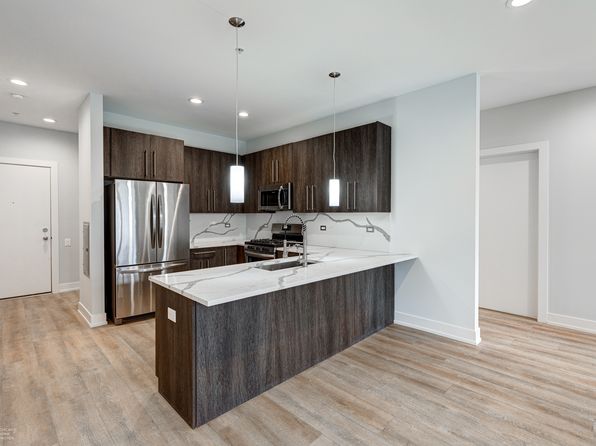 2813 W Belmont Ave #404