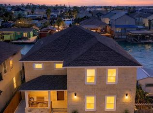 1013 Tarpon Ave, Port Isabel, TX 78578