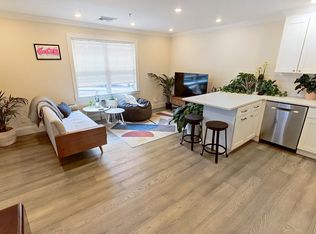 5 Trenton St #5R, Boston, MA 02128