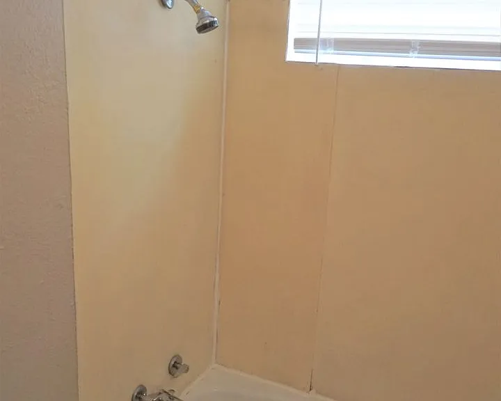 3400 N Robinson Ave — Photo 25