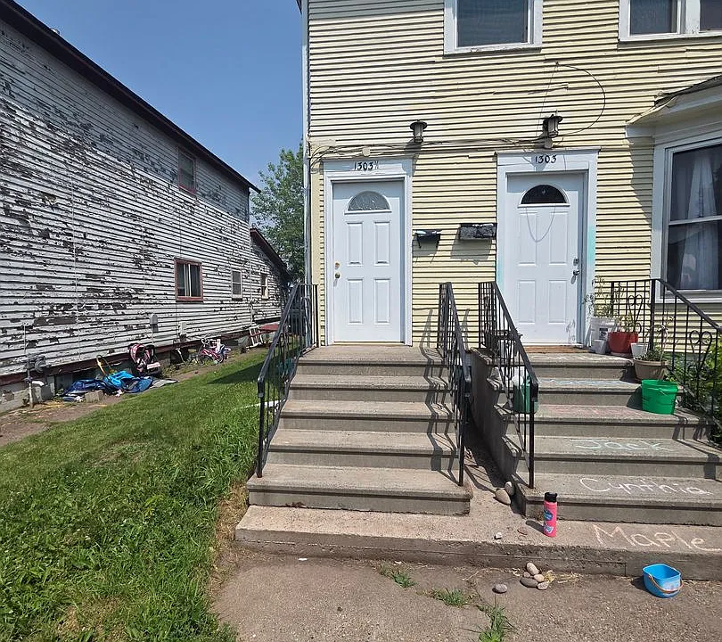 1301-1303 N 16th St