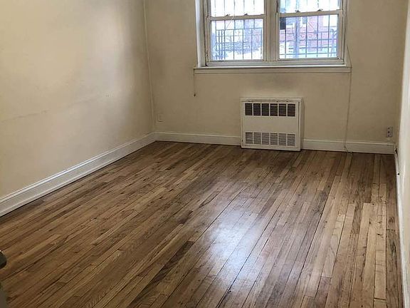 2nd image of 2630 29th St