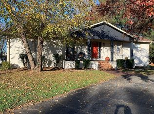 411 Campfire Dr, Murfreesboro, TN 37129