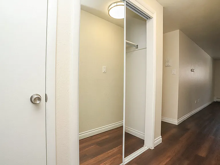 1536 Williams St — Photo 15
