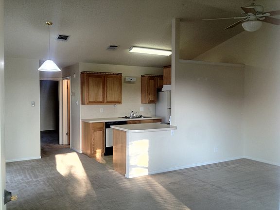 2nd image of 1523 Breezy Dr