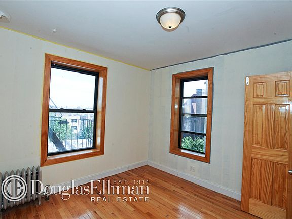 3rd image of 289 Convent Ave APT 53