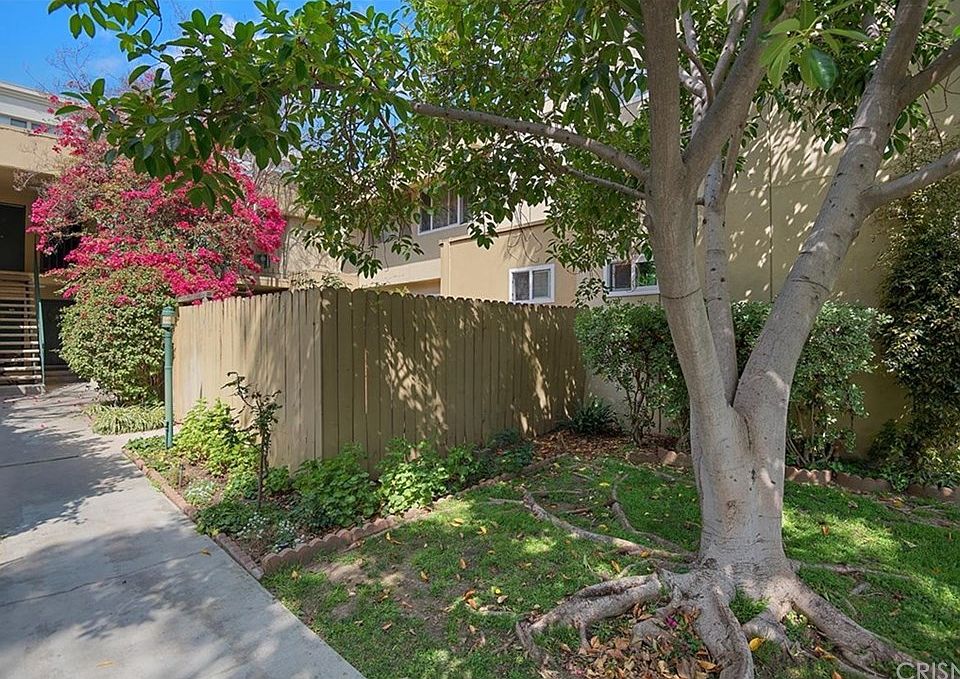 1st image of 11138 Aqua Vista St APT 61