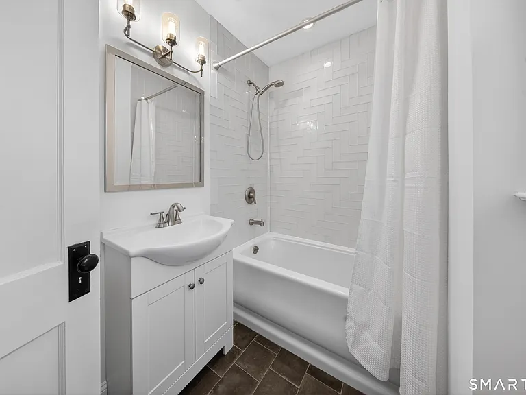 30 Noble St — Photo 27