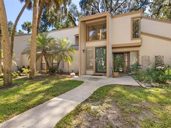 20 MID OAKS CIRCLE, PALM COAST, FL 32137