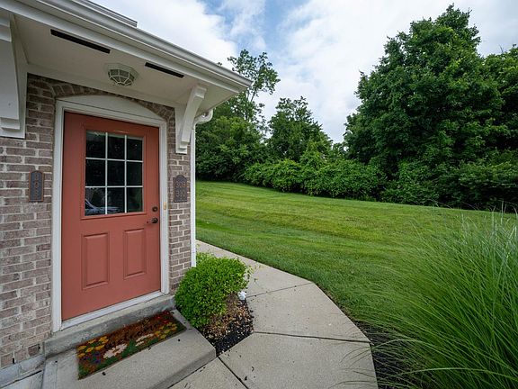 2nd image of 308 W Wind Ln