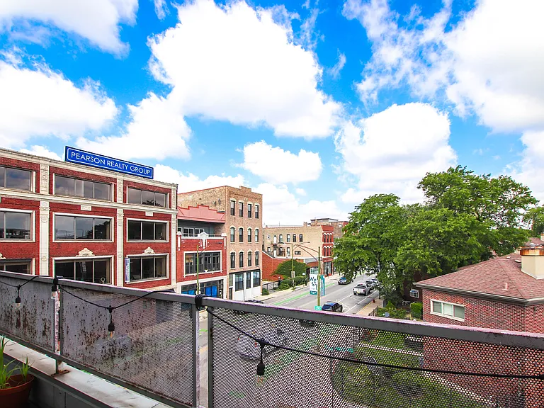 1001 N Milwaukee Ave #303 — Photo 3