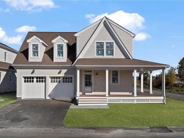 5 Lookout Ln, Portsmouth, RI 02871