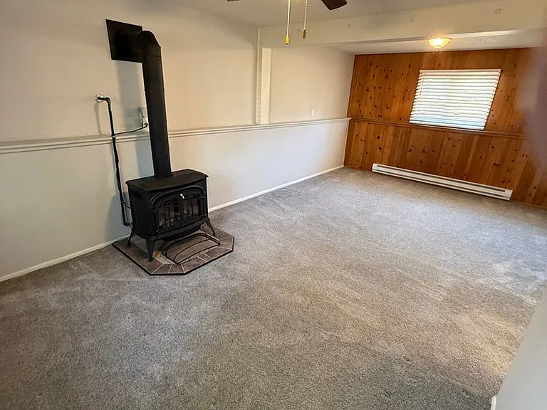 365 Bellvue Ave — Photo 32