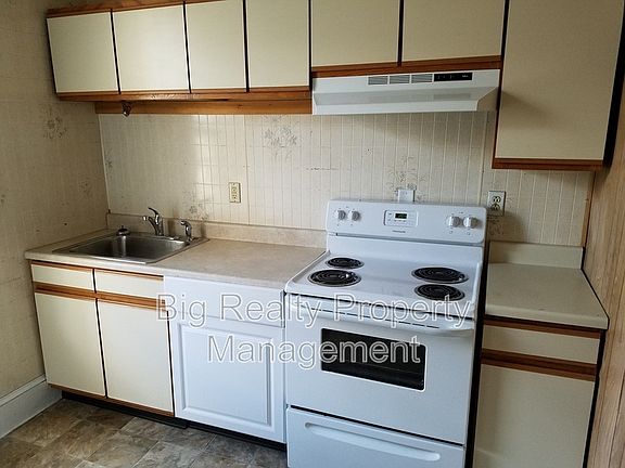 5th image of 70 N Main St