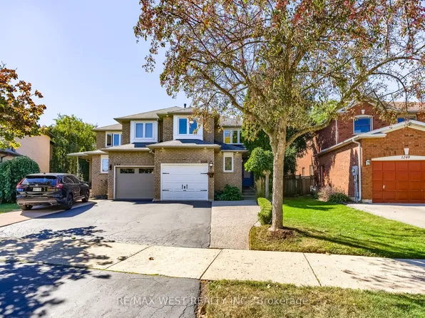 1246 Old Oak Dr, Oakville, ON L6M 3K6