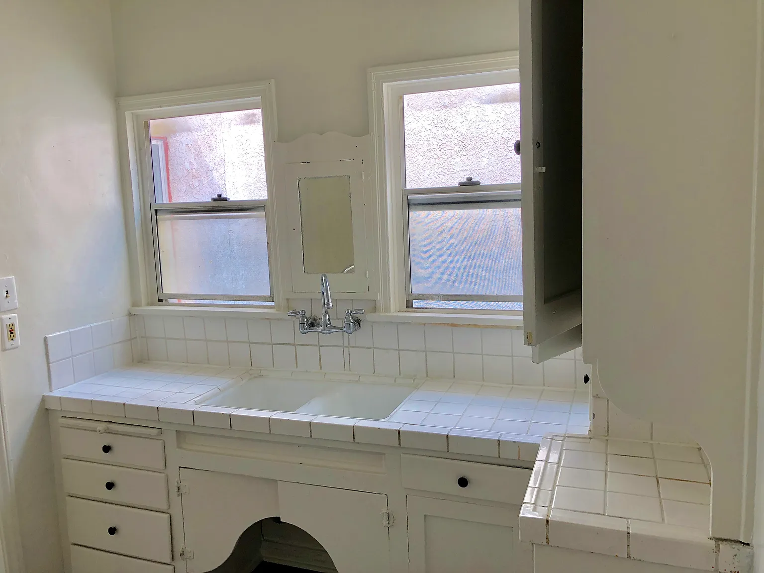 1 bed, 650 sqft, $2,000 — Photo 4