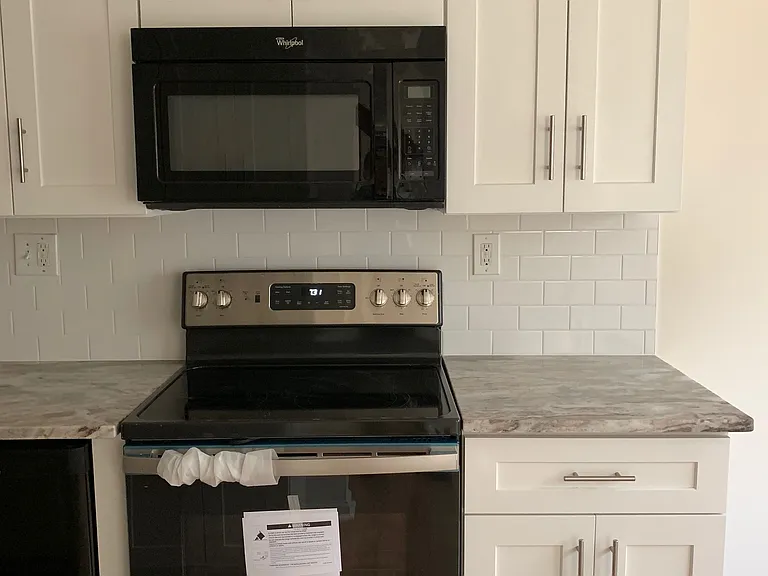421 Cannon Ct — Photo 8