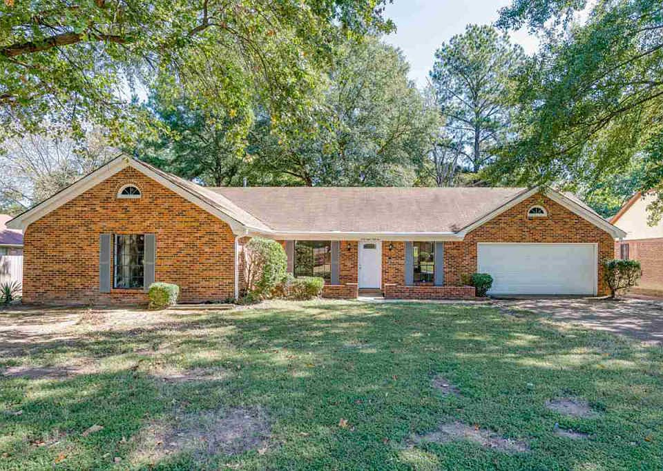 1st image of 4852 Farmwood Dr