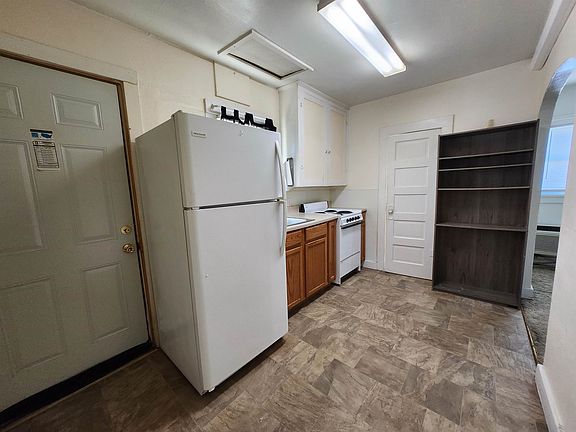 5th image of 514 E 13th Street