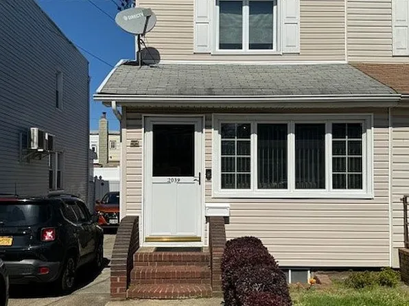 2039 E 72nd St, Brooklyn, NY 11234
