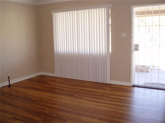 4th image of 3324 Jefferson Ave