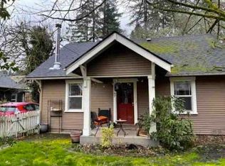 2567 Emerald St, Eugene, OR 97403