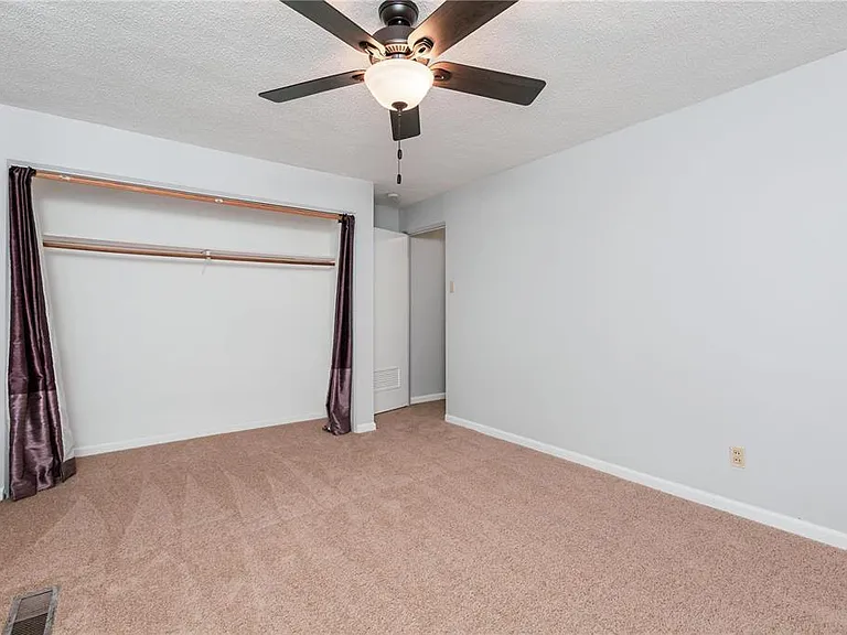 17 Tower Hill Ct — Photo 16
