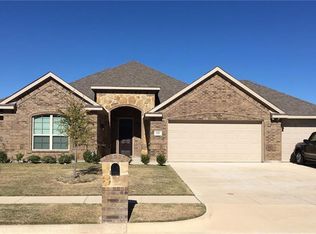 925 Safrano St, Midlothian, TX 76065