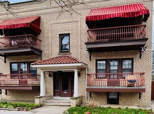 1596 Ridgefield Road, Cleveland, OH 44118