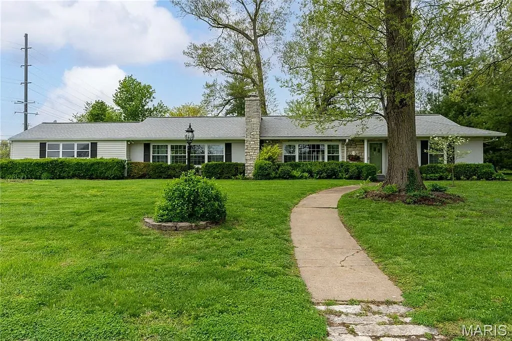 Building Photo - 31 Tealwood Dr
