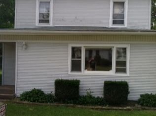 306 Township Line Rd, Kempton, IL 60946