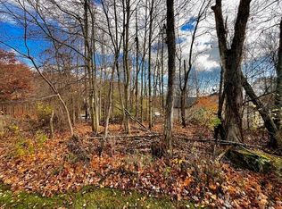 760 Floral Valley E, Howard, OH 43028