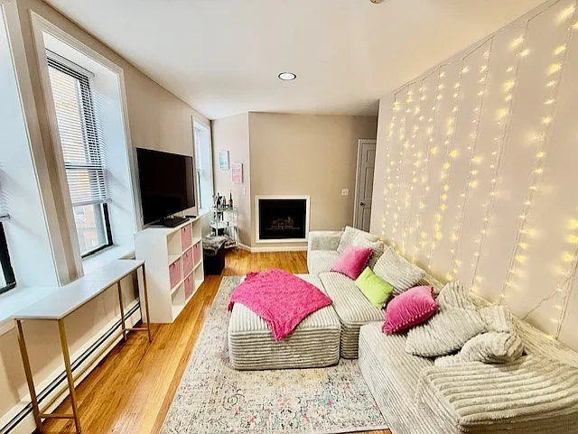 2 Thacher St #3 — Photo 16
