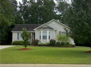 207 Gracie Ln, Clayton, NC 27520