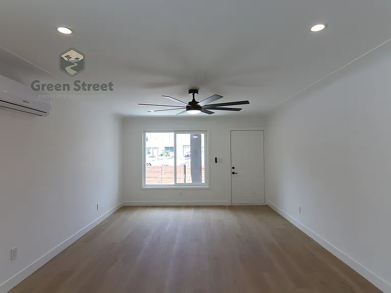 6831 Amherst St — Photo 6