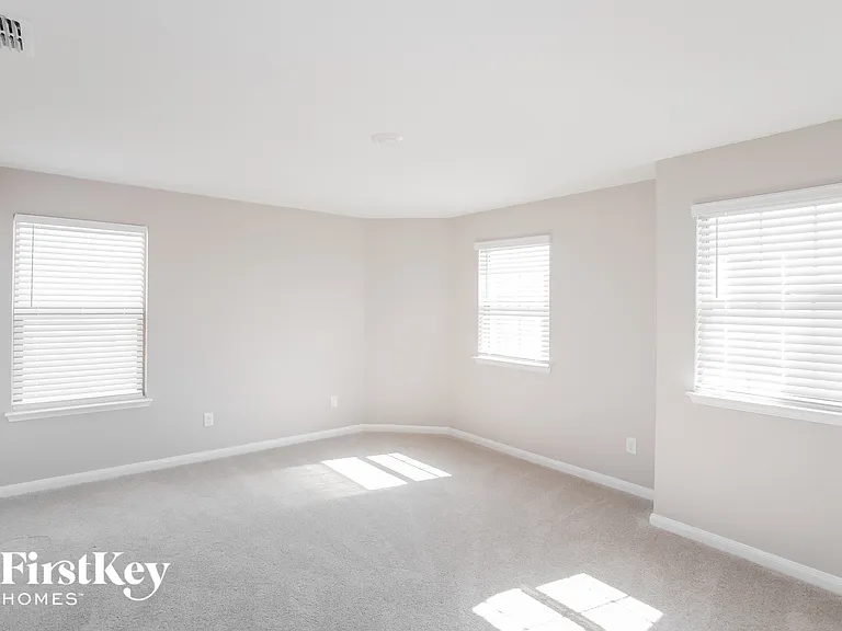 112 Barbwire Way — Photo 8
