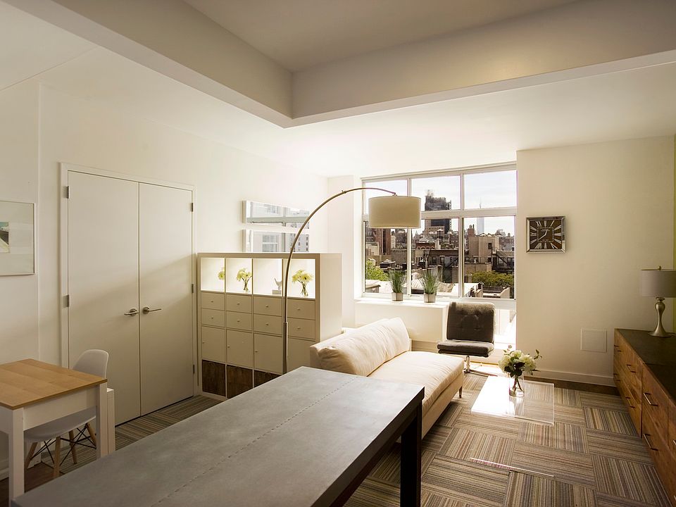 1st image of 260 W 26th St APT 10T