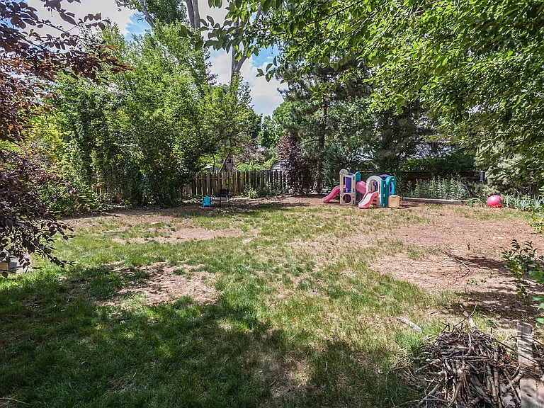 2538 Creekwood Dr — Photo 35