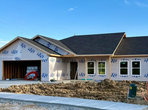 726 Vine Dr, Holts Summit, MO 65043