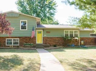 839 E English Ct, Derby, KS 67037