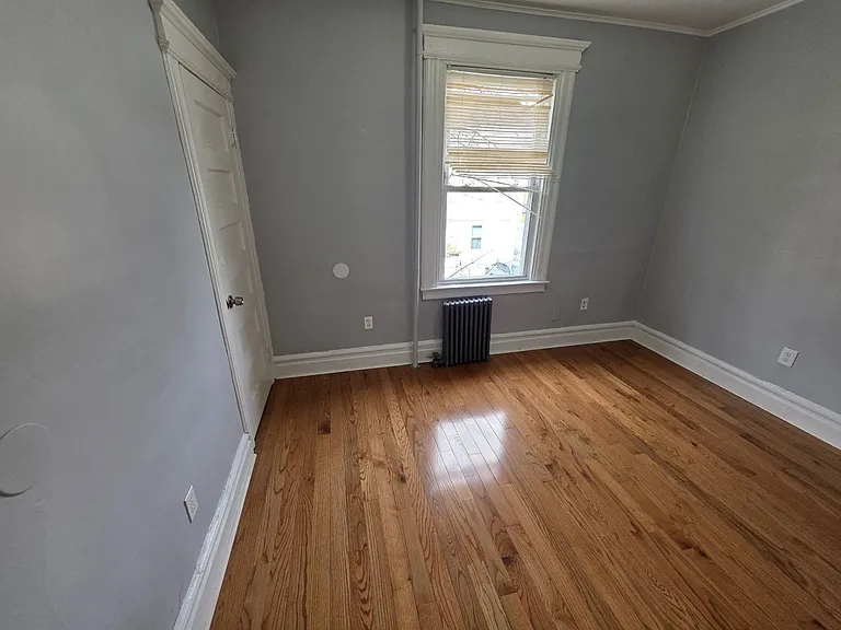 31 Linden Ave #2 — Photo 8