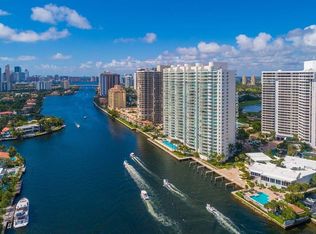 20201 E Country Club Dr #10F, Miami, FL 33180