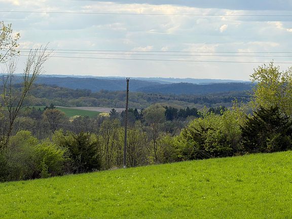 3rd image of 6998 Missel Rd