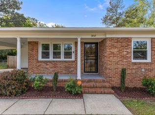 3857 Cumberland Rd, Fayetteville, NC 28306